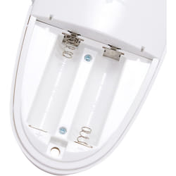 Amazon Basics Battery-Operated Fabric Shaver, Lint and Fuzz Remover