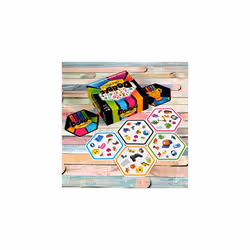 Asmodee | Dobble Connect | Quick Reaction Card Game | Ages 8+ | 2-8 Players | 20 Minutes Playing Time