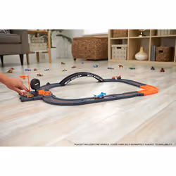 Hot Wheels City Track Pack, 10 Piece Set Includes Track Base & Various Track Pieces to Build a Cityscape, with 1 Hot Wheels Car