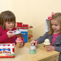 Melissa & Doug 14087 Scoop and Stack Ice Cream Cone Playset
