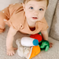 Melissa & Doug Multi-Sensory Market Basket Fill & Spill Infant Toy