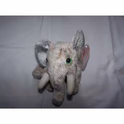 TY Beanie Baby - POUNDS the Elephant [Toy]