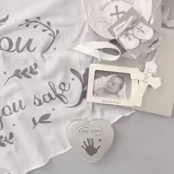C.R. Gibson 3 Piece Baby Handprint & Footprint Kit  6.5"" x 6.25""  Heart First