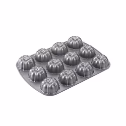 Nordic Ware Pro-Cast Bundt Brownie Pan, Black