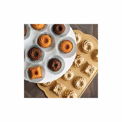 Nordic Ware Bundt Charms Pan Gold
