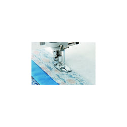 Â¼ Inch Piecing Foot for Quilting and Topstitching, SA125