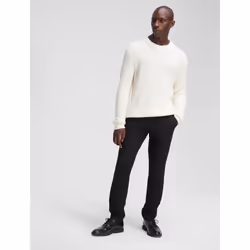 Calvin Klein Men's Slim Fit Infinite Flex Chinos  Black  32W x 32L