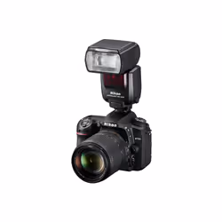 Nikon D7500 + AF-S DX NIKKOR 18-140 VR SLR Camera Kit 20.9 MP CMOS 5568 x 3712 pixels Black - Additional view 4