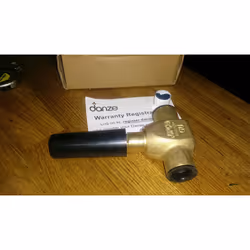 Gerber Plumbing Single Handle 3/4 Inch Volume Control and Shut-Off Valve