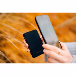 Verbatim Charge 'n' Go Essentials Magnetic Wireless Power Bank 10000 mAh Black - Additional view 4