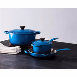 Le Creuset Enameled Cast Iron Signature Iron Handle Skillet  9"""" (1-3/8 qt.)  Marseille