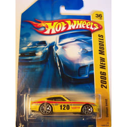 Hot Wheels 2006-036 New Models YELLOW Datsun 240Z Y5 Wheels 1:64 Scale