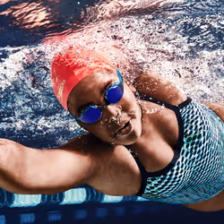 Speedo Unisex-child Swim Goggles Junior Hyper Flyer Ages 6-14  Pop Purple