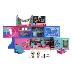 L.O.L. Surprise! Fashion Show House dollhouse