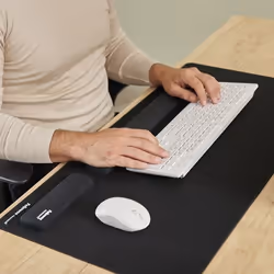 Fellowes Keyboard Wrist Rest Breyta Keyboard Wrist Support with Antibacterial Protection Ergonomic Wrist Support Black - Additional view 3