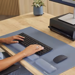 Fellowes Keyboard Wrist Rest Breyta Keyboard Wrist Support with Antibacterial Protection Ergonomic Wrist Support Marine - Additional view 3