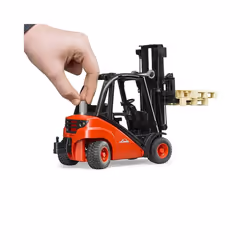 Bruder 02511 Linde H30D Forklift with 2 Pallets