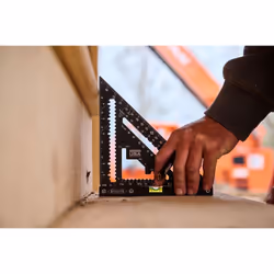 Stiletto STSQ7-L 7" Carpenter Square with Level