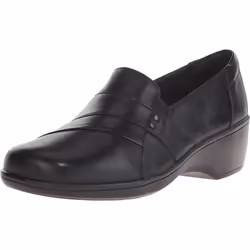 Clarks Women's May Marigold Slip-On Loafer Black 6