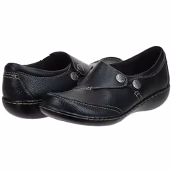 Clarks womens Ashland Lane Q Slip On Loafer  Black  6.5 Wide US
