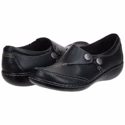 Clarks womens Ashland Lane Q Slip On Loafer  Black  6.5 Wide US