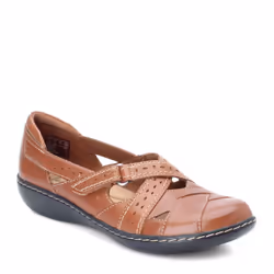 Clarks womens Ashland Spin Q loafers shoes  Tan  12 Wide US