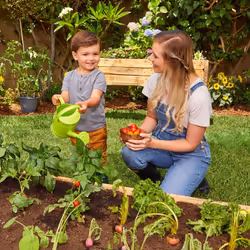 Little Tikes 656453 Growing Garden Watering Can and Gloves