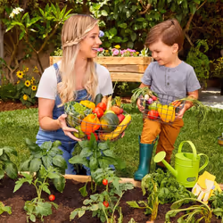 Little Tikes 656453 Growing Garden Watering Can and Gloves