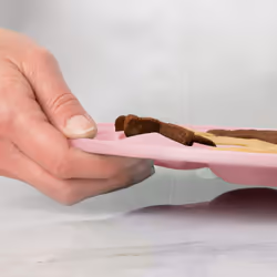 Trudeau Bakeware Cookie Pan Chicks  9-Inch  Pink
