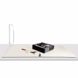 StarTech.com Anti Static Mat, ESD Mat for Electronics Repair, Anti Static Table/Desk Mat w/Detachable Grounding Wire, ANSI/ESD S 4.1, Flexible Thermoplastic Work Pad/Mat, 23x47 in (60x120cm) - Additional view 6