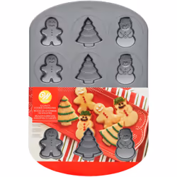 Wilton Non-Stick Christmas Cookie Shapes Pan, 12-Cavity (Gingerbread Man, Tree, Snowman)