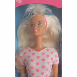 Barbie Pretty Hearts Doll (1995)