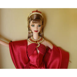Barbie 2000 Limited Edition Fourth In The Series Royal Jewels Collection COUNTESS OF RUBIES