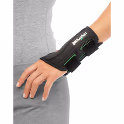 Mueller Sports Medicine Mueller Green Fitted Wrist Support S/M