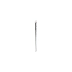 Real Tech: Bold Metal 102 Triangle Concealer Brush