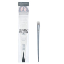 Real Tech: Bold Metal 200 Oval Shadow Brush