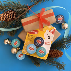 Carmex Medicated Lip Balm Jar  Limited Edition Holiday Lip Balm Pack of 3 (2)