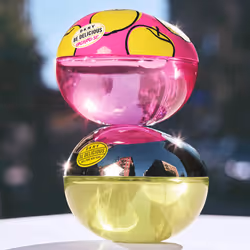 DKNY Be Delicious Orchard St. Eau de Parfum 3 Piece Gift Set For Women - Perfume Spray 3.4 Fl. Oz.  Fragrance Mist 4.2 Fl. Oz.  & Pouch