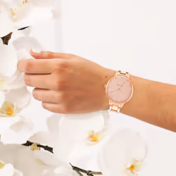 Nine West Women's Japanese Quartz Dress Watch with Metal Strap  Rose G