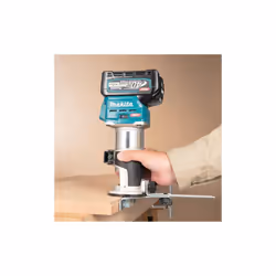 Makita RT001GD202 XGT 40V Max Router Trimmer 40V 2 x 2.5Ah Li-ion Batteries