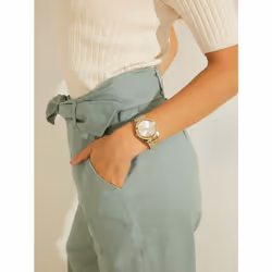 GUESS Women's Analog Quartz Watch with Stainless Steel Strap  Silver  18 (Model: GW0033L4)  Gold-Tone