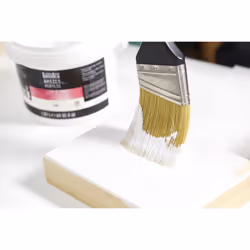 Liquitex BASICS Gesso Surface Prep Medium  473ml (16-oz) Bottle  White