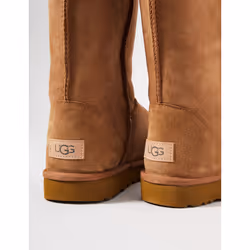 UGG Women's Classic Tall II Boot  Chestnut  5