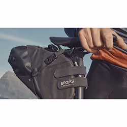 Brooks Scape Saddle Bicycle bag 8 L Aluminium, Fabric, Nylon, Plastic Black - Additional view 7