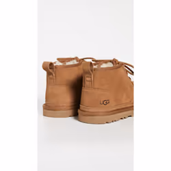 UGG Women's Neumel Boot  Chestnut  06