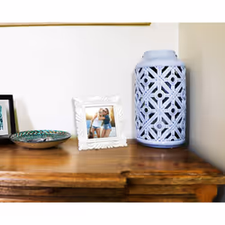 Isaac Jacobs 4x4 White Wave Textured Hand-Crafted Resin Picture Frame with Easel & Hook for Tabletop & Wall Display  Decorative Swirl Design Home D?co