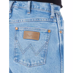 Wrangler Women's Cowboy Cut High Rise Slim Fit Tapered Leg Jean  Antiq