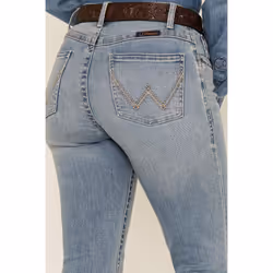 Wrangler Women's Willow Mid Rise Performance Waist Boot Cut Ultimate Riding Jean  Light Wash  9-34