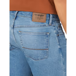 Wrangler Authentics Men's Slim Fit Straight Leg Jean  Beckett  33W x 30L