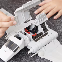 STAR WARS Micro Galaxy Squadron Imperial Shuttle - 7-Inch Starship Class Vehicle with Three 1-Inch Micro Figure Accessories